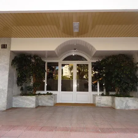 Alva Park Fenals - Familiy Appartamento *