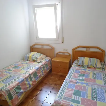 Alva Park Fenals - Familiy Appartamento